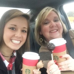 Meet your Posher, Carla